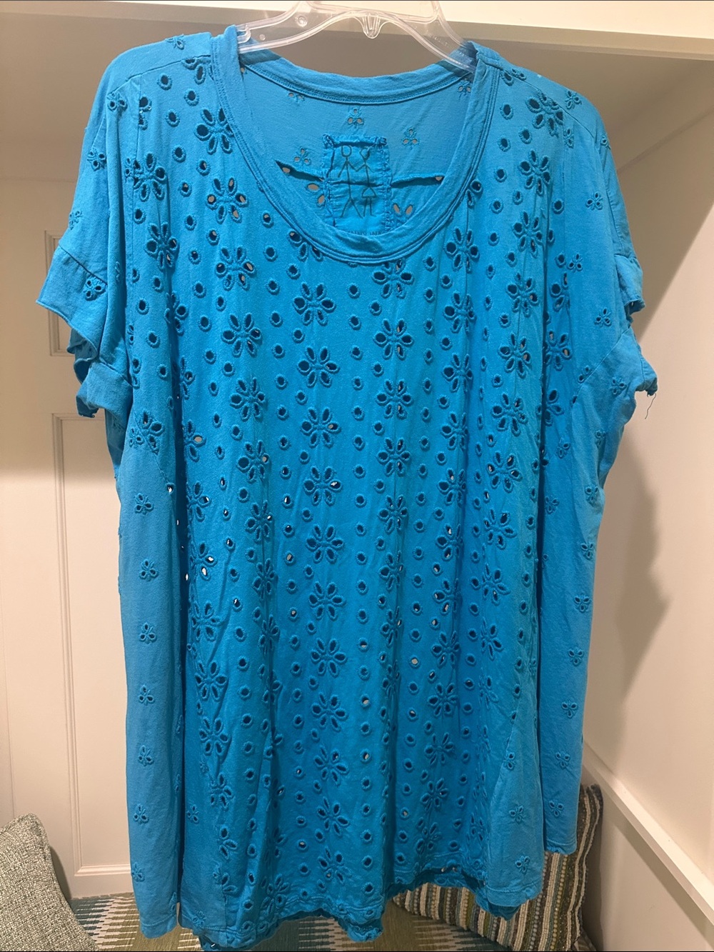 Johnny Was Blue Eyelet Short Sleeve Top - Large